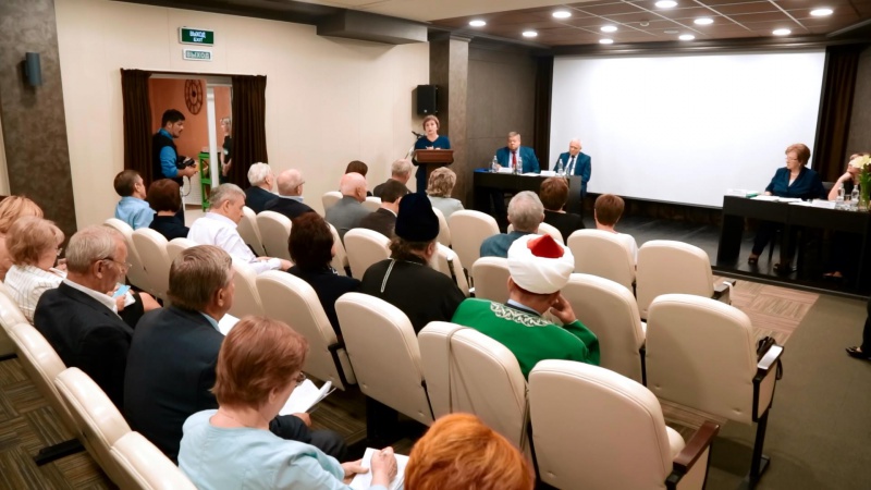 Общественная палата Оренбургской области обсудила региональный проект "Старшее поколение"